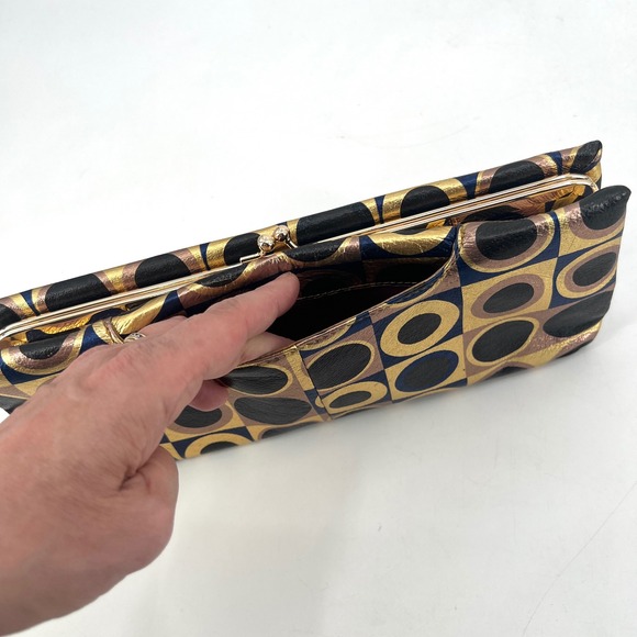 Hobo Kisslock Clutch Envelope Purse Metallic Geometric Circles Leather Modern